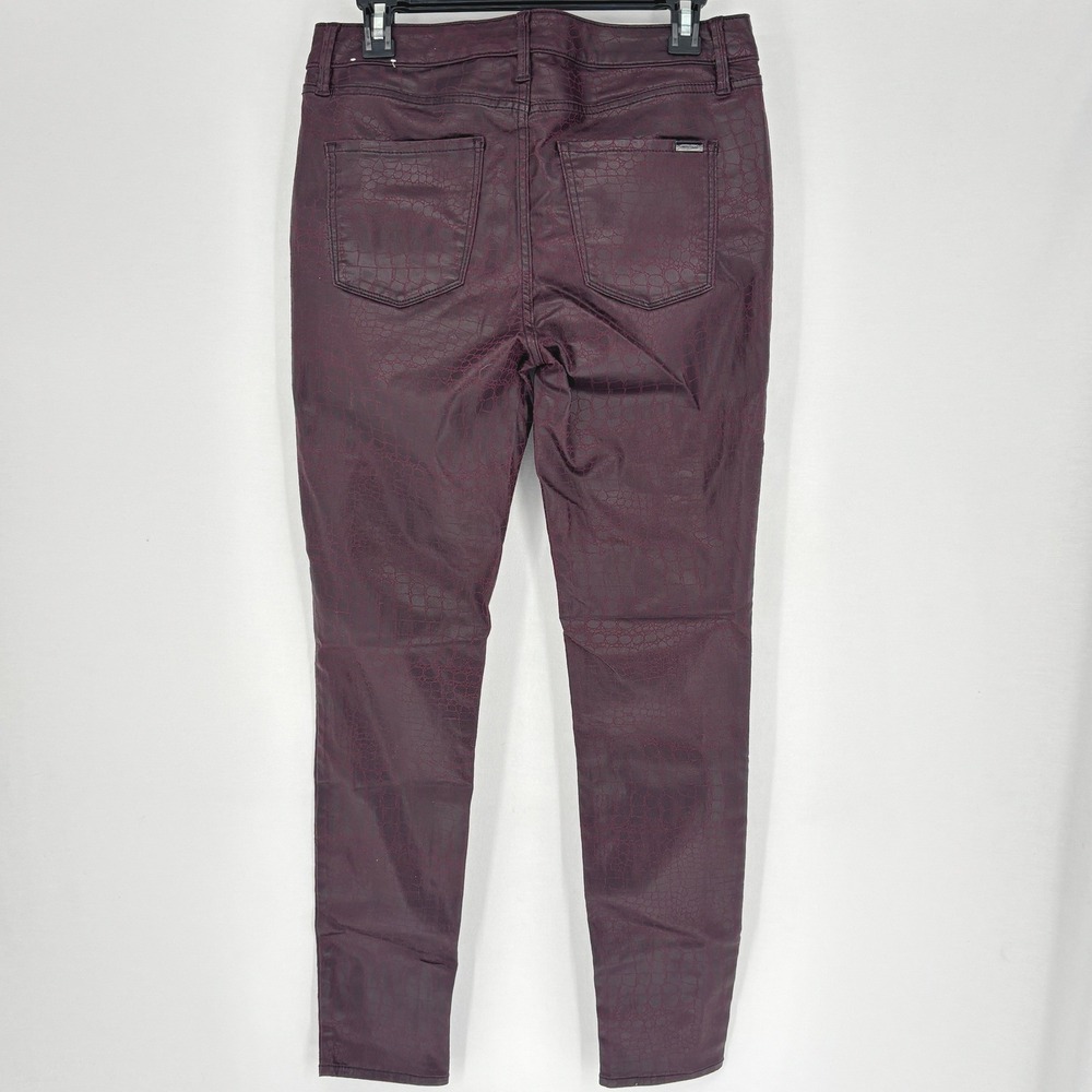 White House Black Market Burgundy Textured Skinny Pants Faux Croc Size 6 - Picture 6 of 8